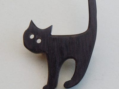 Anstecknadel Katze Holz