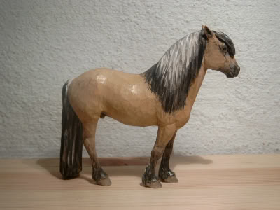 handgeschnitztes Pferd Holz