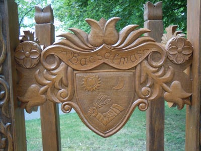 Wappen Backnang Bacsalmas Schnitzerei geschnitzt Handarbeit Holz Bildhauerei
